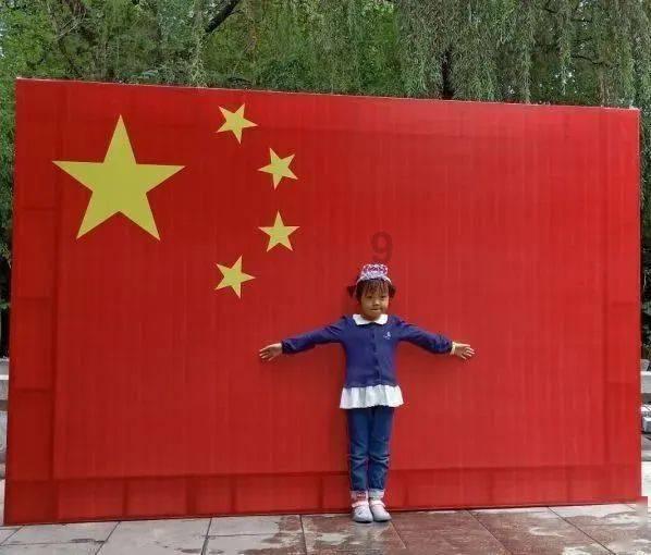 娱乐圈3对爷孙恋男主角，两人老无所依一人麻烦不断，都和钱有关